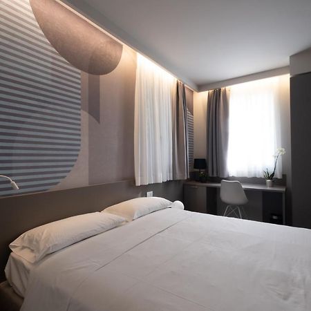 Zeta T Rooms Castellarano Екстериор снимка